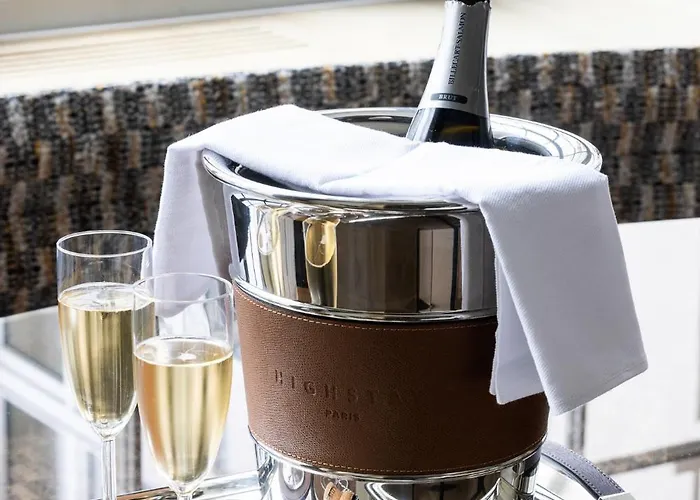 דירה Highstay - Luxury Serviced - North Marais 1 *